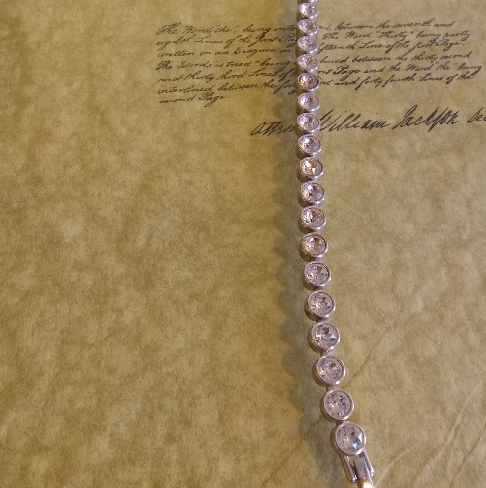 Touchstone crystal bracelet